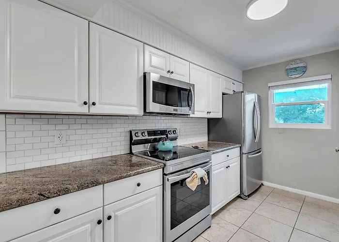 Bayview 120 * Clearwater Beach
